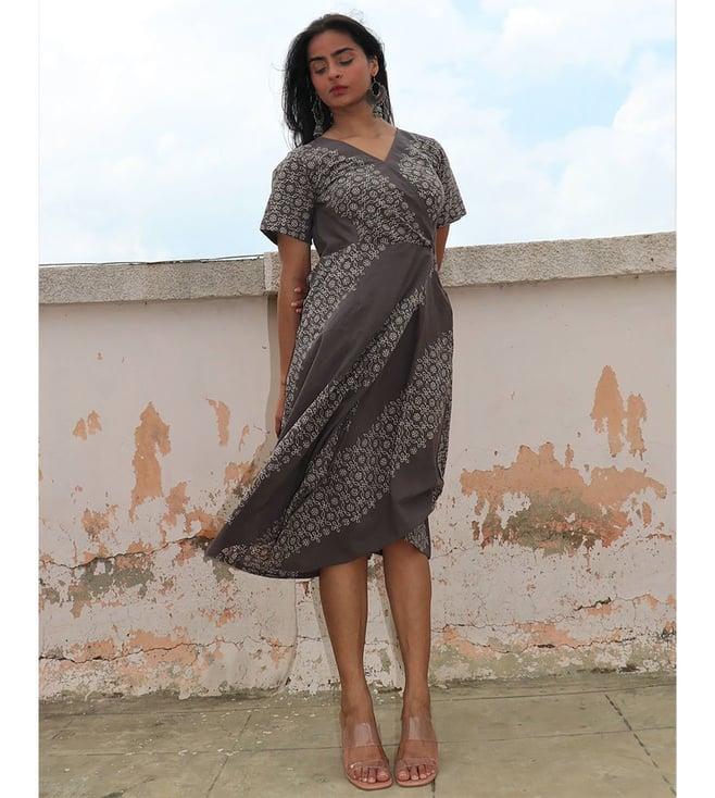 chidiyaa grey floral wrap dress