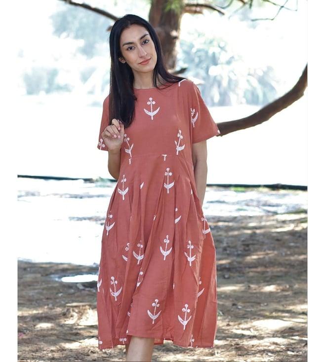 chidiyaa peach block printed pleated dress