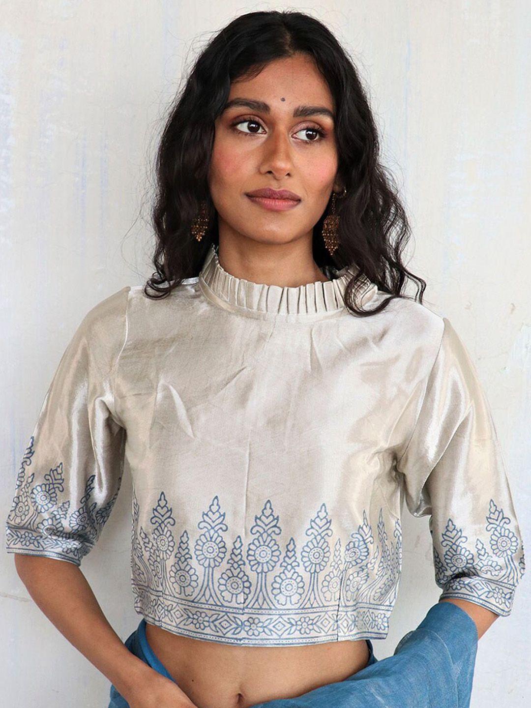 chidiyaa women cream blue block printed silk saree blouse