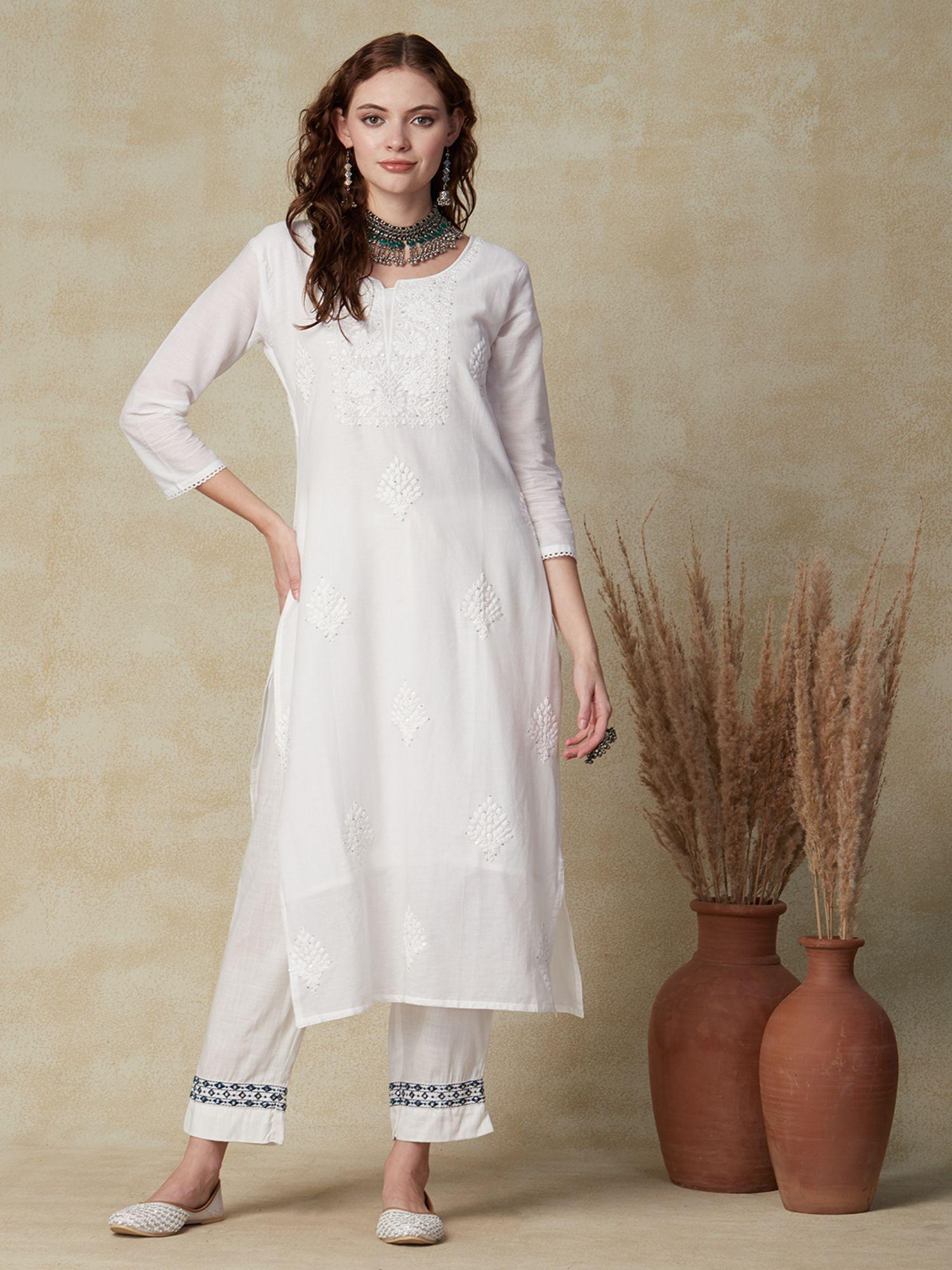 chikankari & sequins embroidered mul-cotton kurta - white