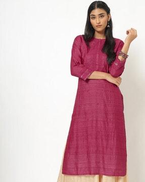 chikankari-embroidered straight kurta