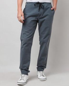 chinos with insert pockets