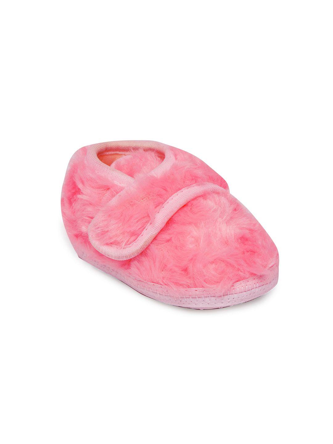 chiu infants self-design fur booties