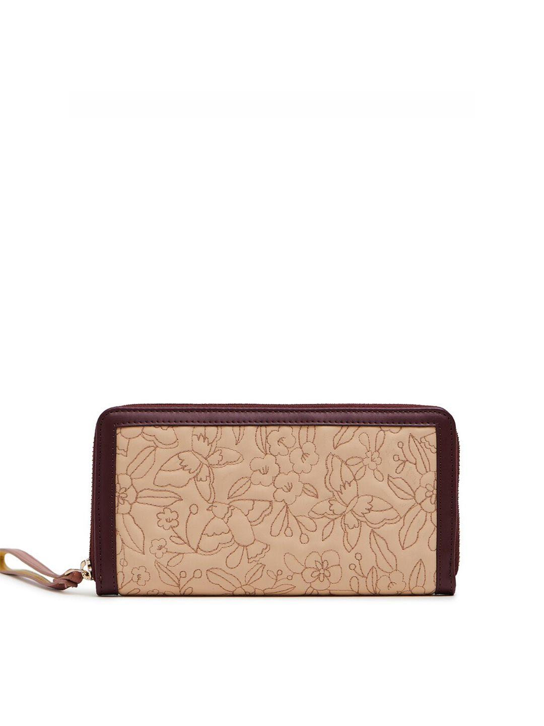 chumbak beige & maroon printed purse clutch