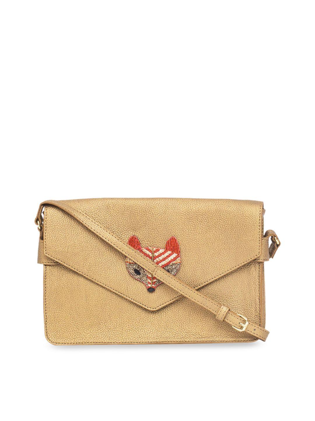 chumbak gold-toned textured sling bag