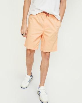 city shorts with elasticated drawstring waist