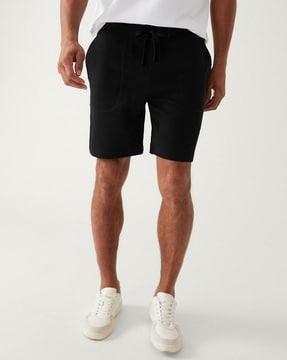 city shorts with elasticated drawstring waist