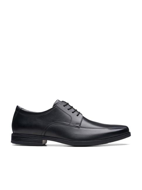 clarks men's howard over black derby shoes