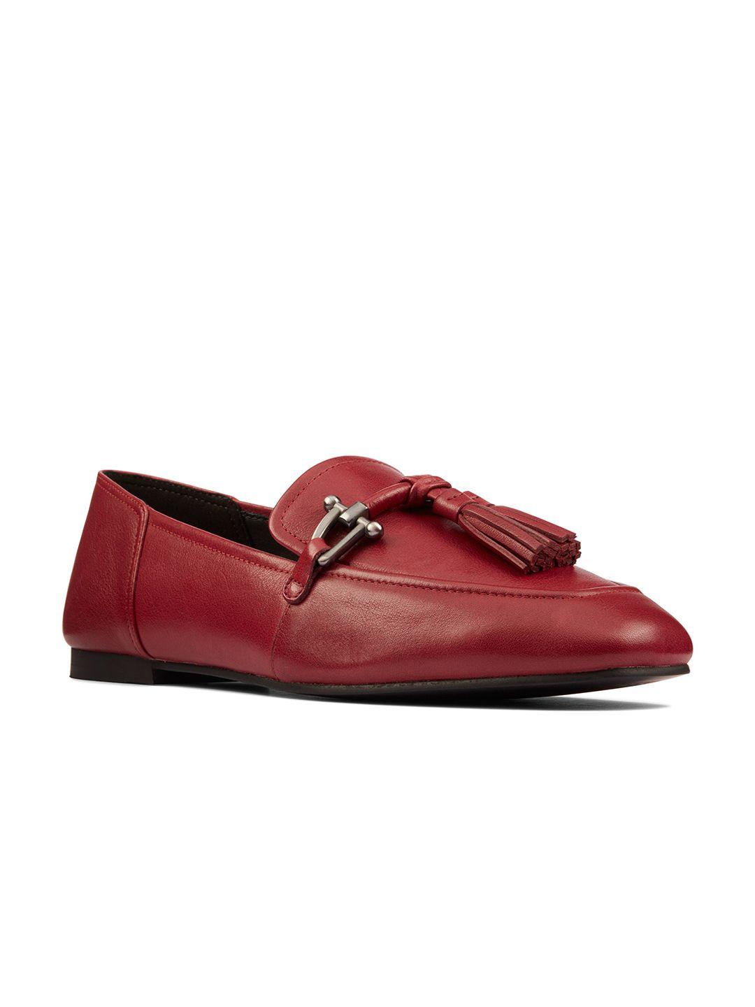 clarks-women-red-printed-leather-loafers
