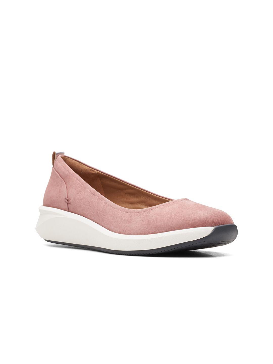clarks-women-un-rio-vibe-rose-leather-running-shoes