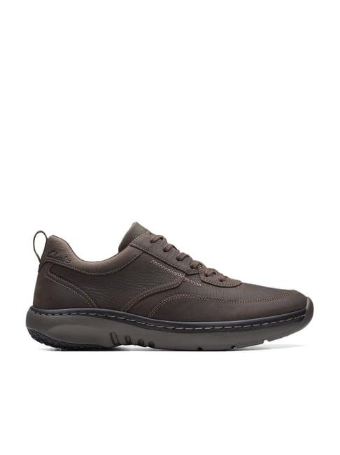 clarks men's clarkspro brown casual sneakers