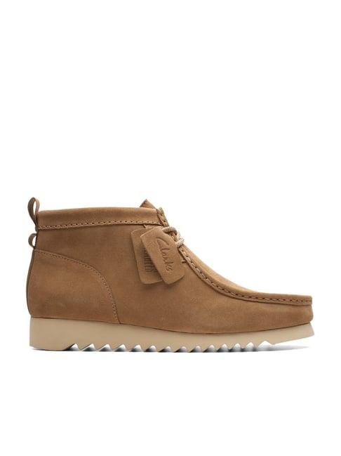 clarks men's wallabee2 ftre sand chukka boots