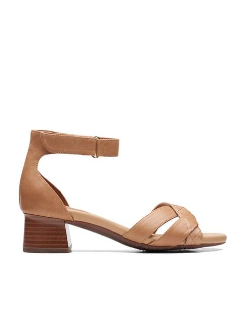 clarks women's desirae lily desert tan ankle strap sandals