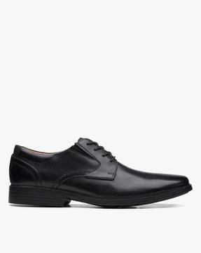 clarkslite low-top derby shoes