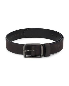 classic belt with buckle closure