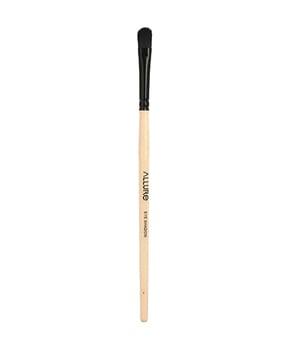 classic eye shadow makeup brush