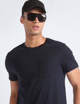classic patch pocket solid t-shirt