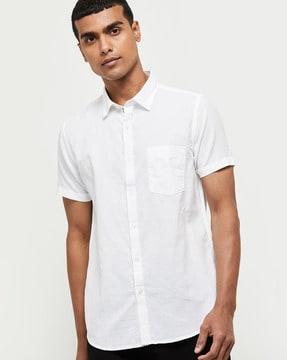 classic shirt with 1 patch pocket