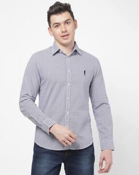 classic shirt with collar-neck