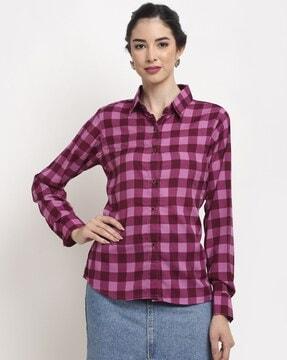 classic shirt with collar-neck