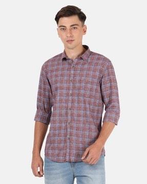 classic shirt with patch pocket