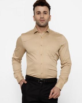 classic spread collar shirt