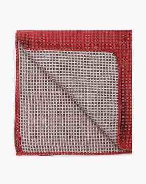 classic stylised pocket square