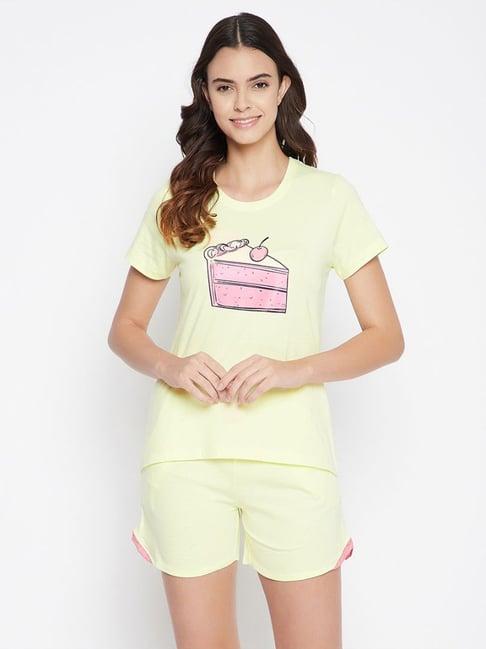 clovia-yellow-printed-top-with-shorts