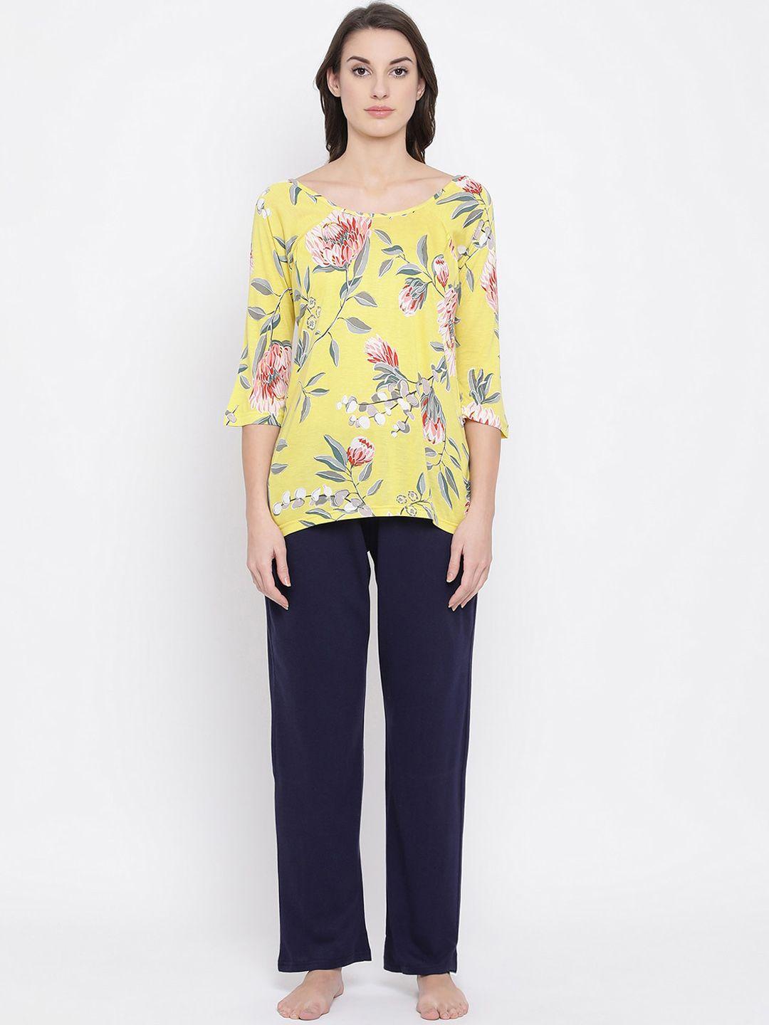 clovia floral printed top & pyjama