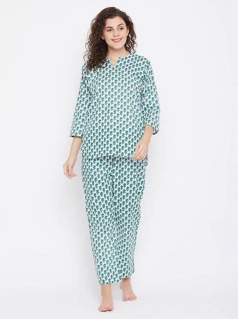 clovia green & white printed top & pyjama set