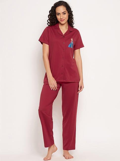 clovia maroon cotton graphic print shirt pyjama set
