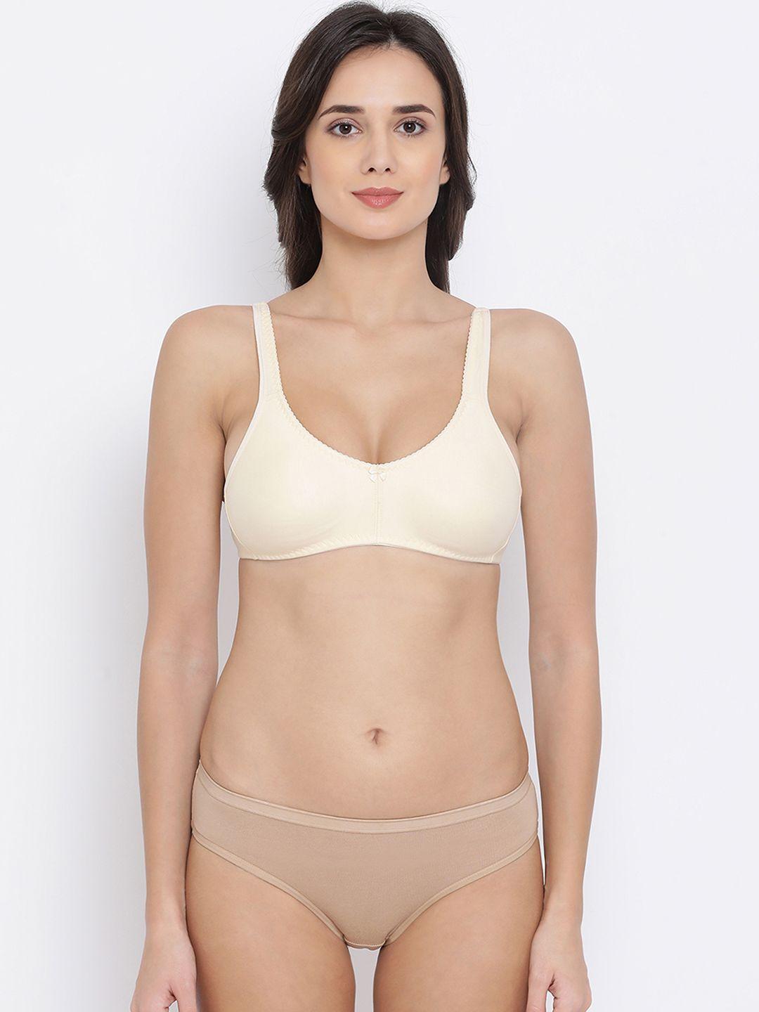clovia women nude-coloured & beige solid lingerie set combbp55332b