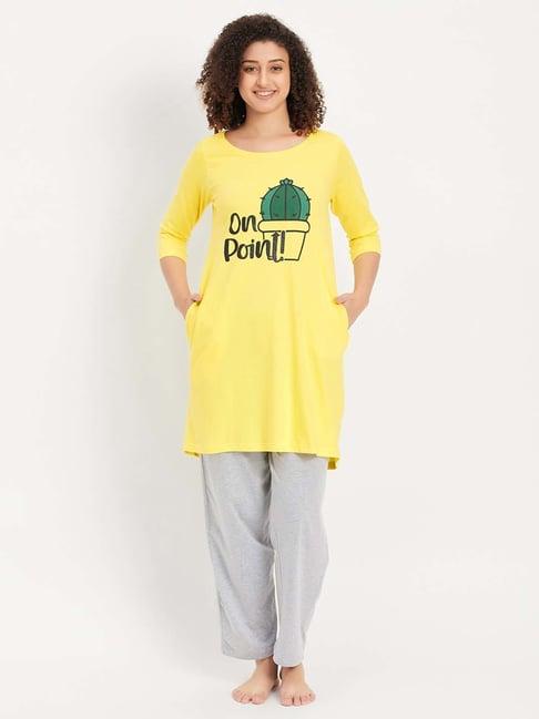 clovia yellow & grey cotton printed sleep tees pyjamas set