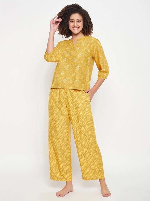clovia yellow printed top & pyjama set