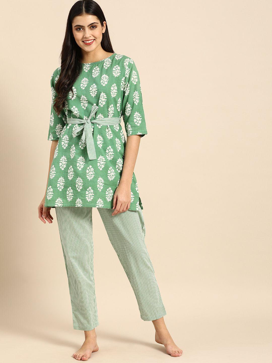 clt s women green & white printed cotton night suit