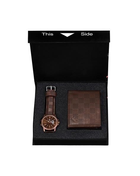 cm-2070wl-32 water-resistant analogue watch & wallet set