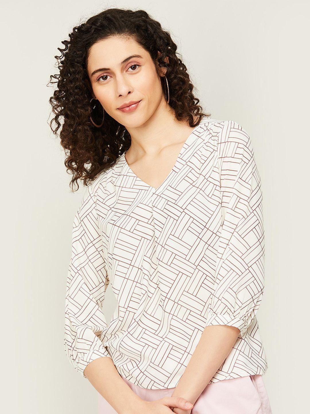 code by lifestyle geometric printed v-neck regular top