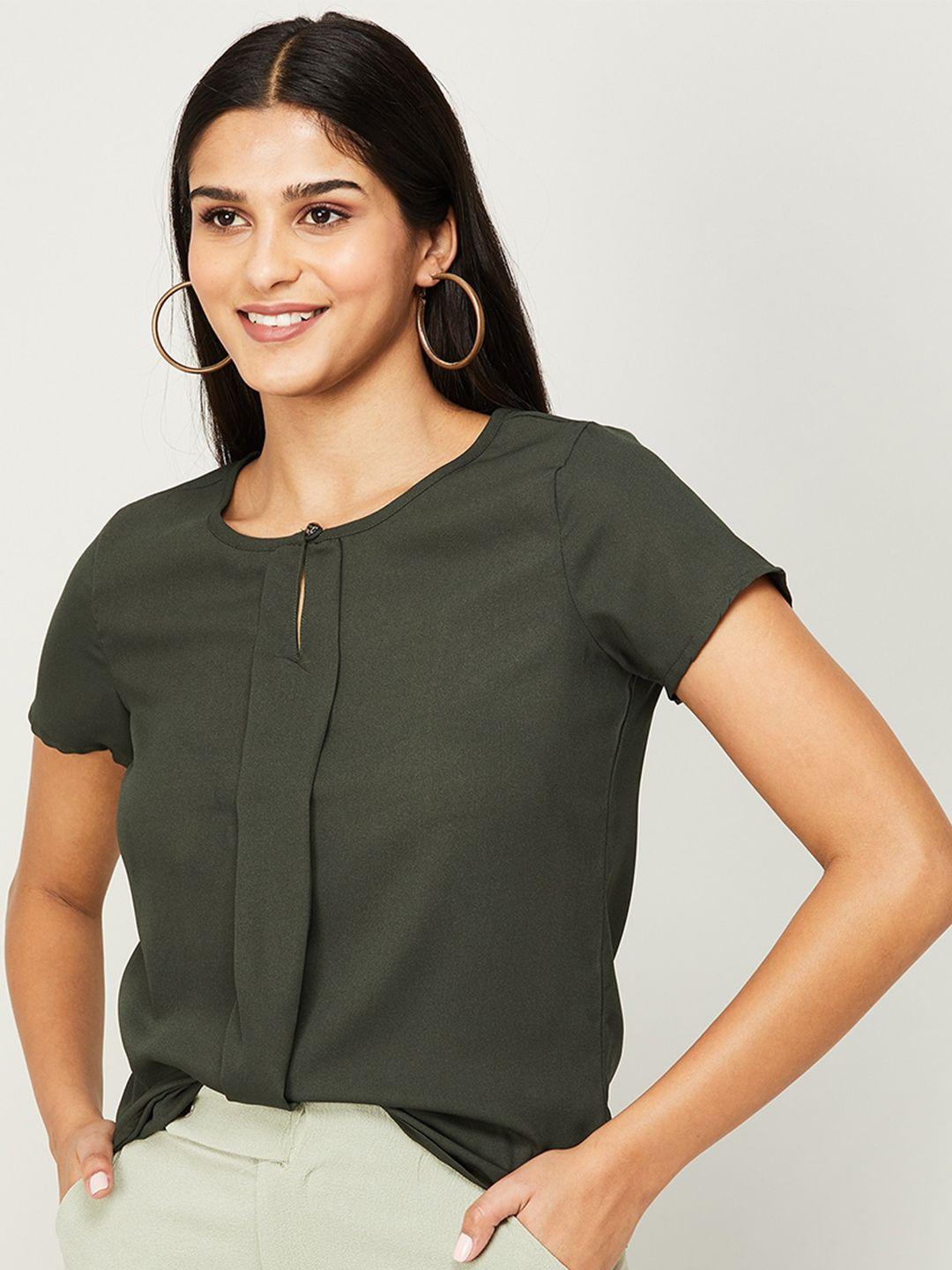 code by lifestyle keyhole neck regular top