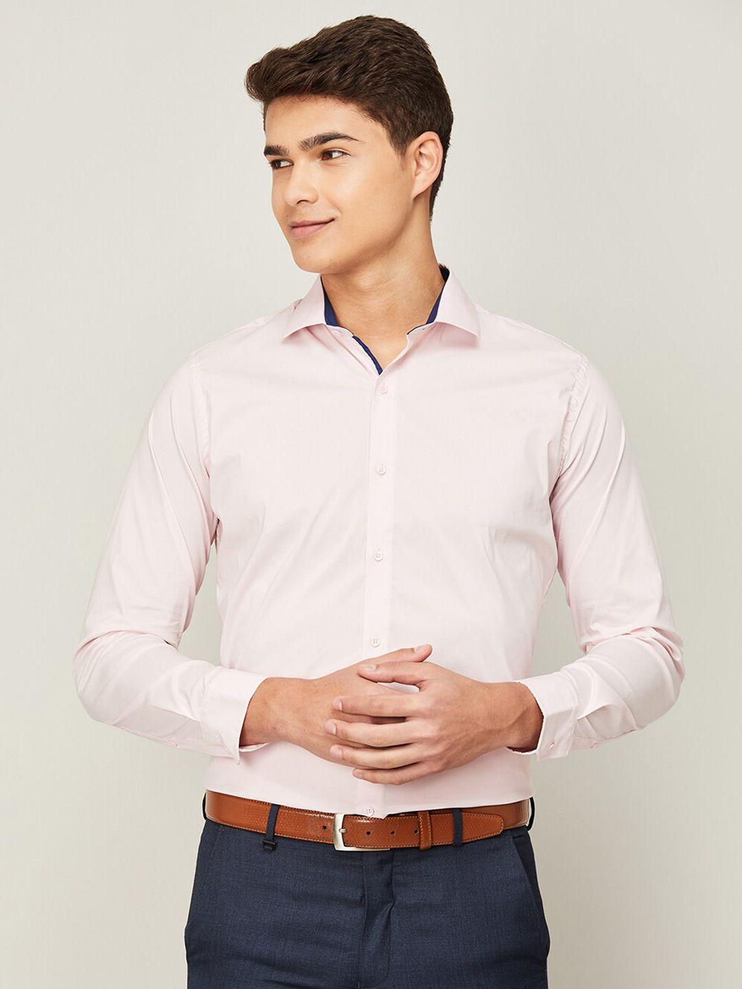 code by lifestyle men pink solid cotton slim fit formal shirt