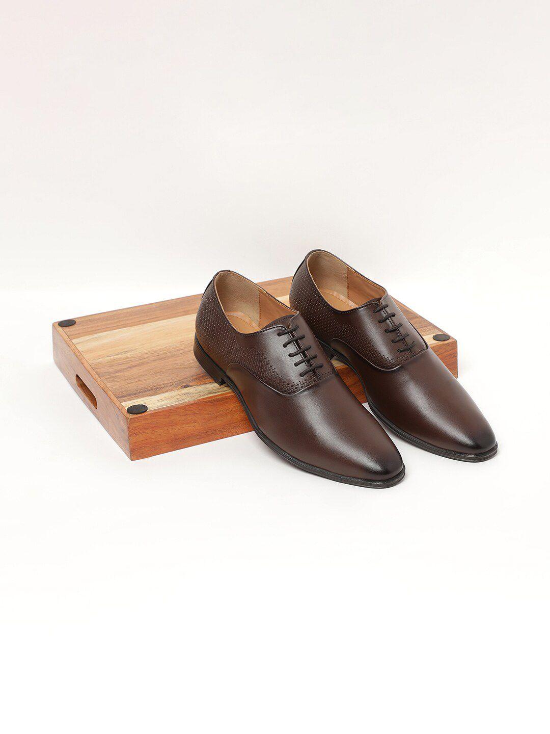 code by lifestyle men textured lace-up synthetic derbys