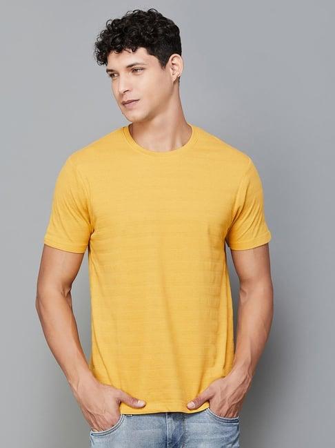code by lifestyle mustard regular fit textured crew t-shirt
