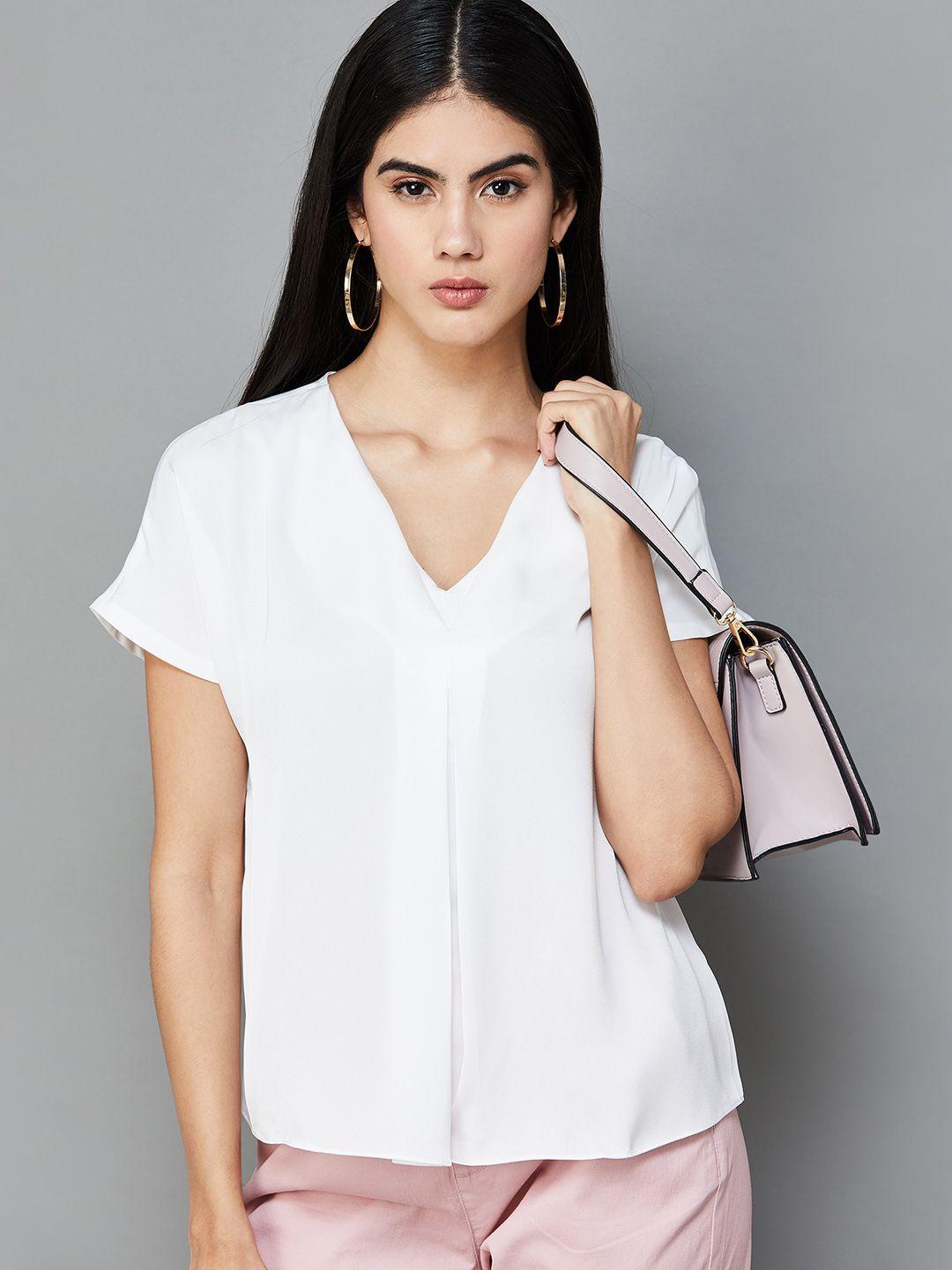 code by lifestyle v-neck extended sleeves top