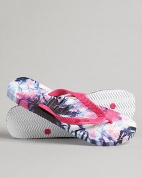 code tie & dye print thong-strap flip flops
