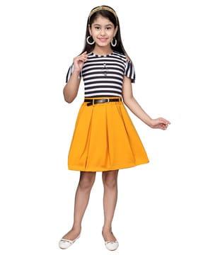 cold-shoulder stripes dress