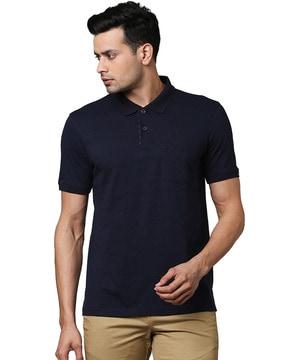 collar-neck polo t-shirt with inserted pocket