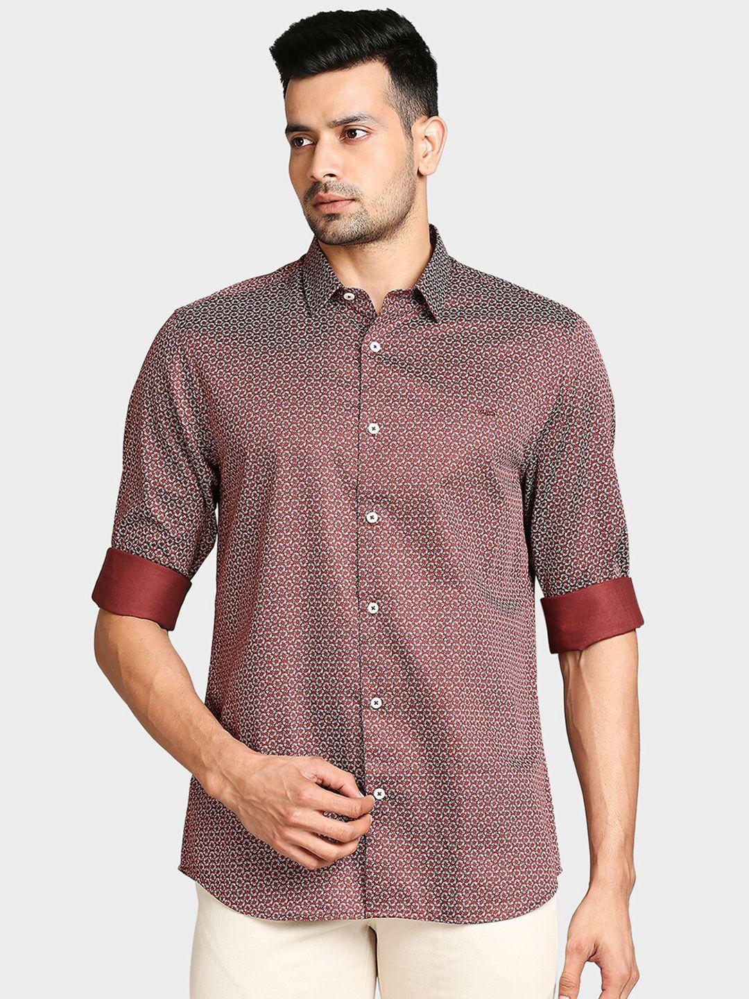 colorplus men maroon tailored fit printed casual shirt