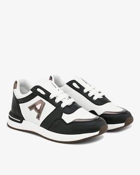 colour-block lace up sports shoe