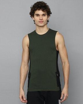 colourblock vest with flap pockets