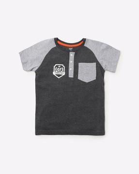 colourblock henley t-shirt with raglan sleeves