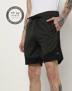 colourblock knit shorts with insert pockets